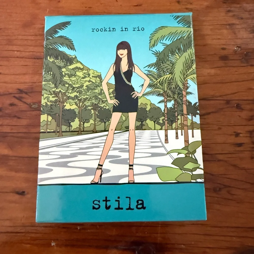 Stila Rockin in Rio Vibrant Palette, New, Makeup
